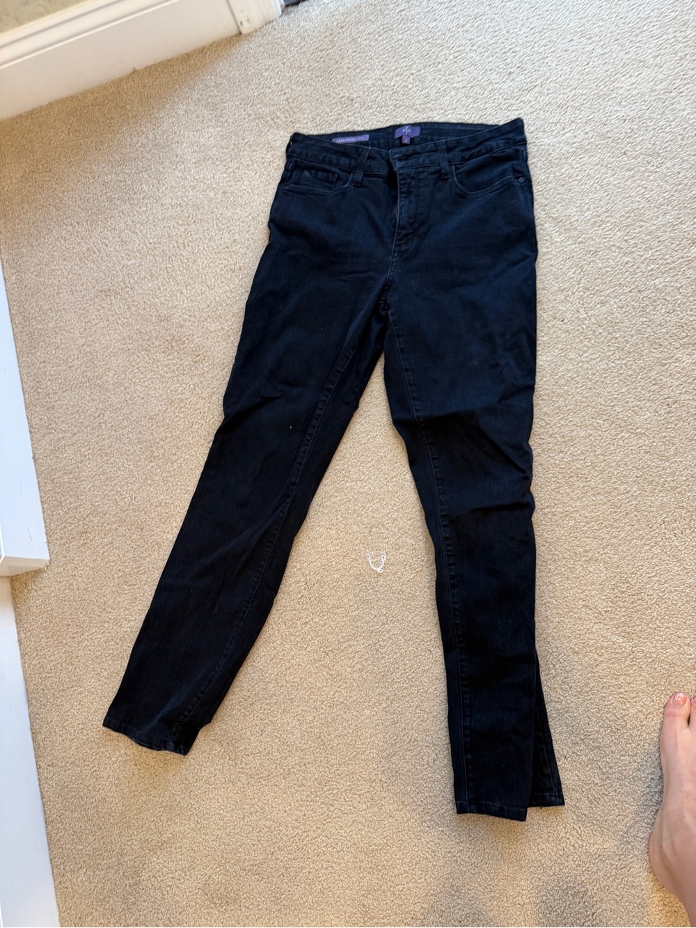 NYDJ Black Skinny Jeans - Sleek Slim Fit